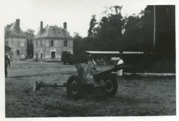 7,5 cm IG 37 built on Russian carriage